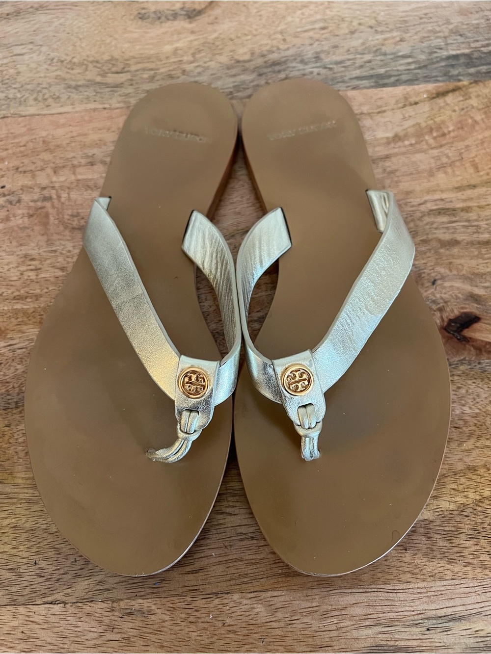 Tory Burch‎ Manon Thong Sandal, Metallic / Gold Size 7M